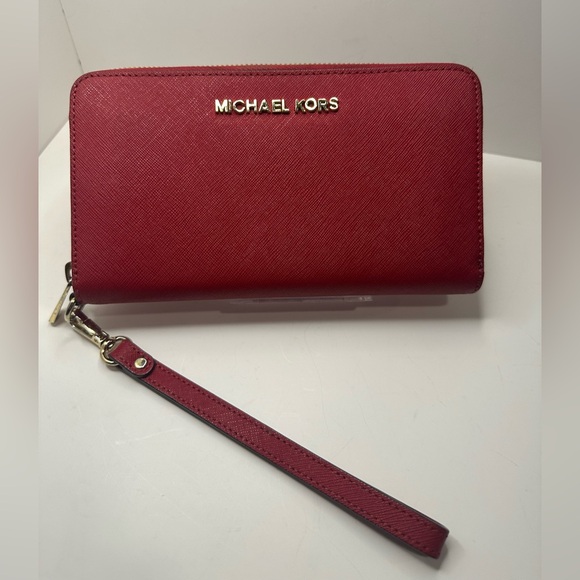 Michael Kors EUC Red Saffiano Leather Jet Set Wallet With Wrist Strap - Picture 3 of 16